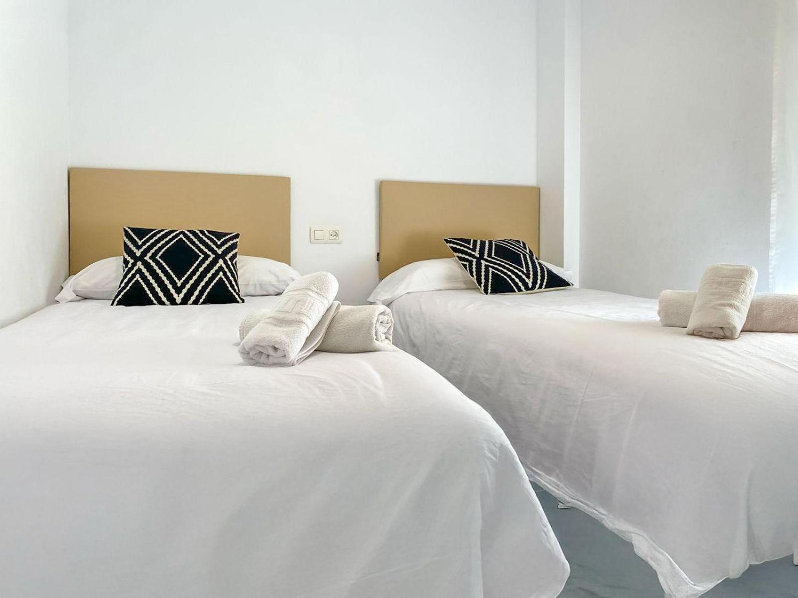 מארו Apartamentos Carmen מראה חיצוני תמונה